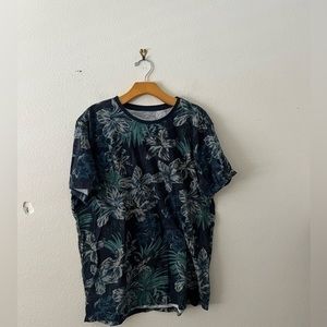 Goodfellow & Co. T-Shirt Size Large